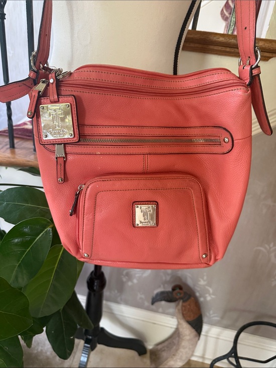 Handbags - TIGNANELLO ladies handbag very good condition leather